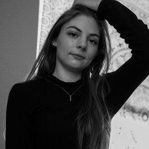Meet your Posher, Karmin